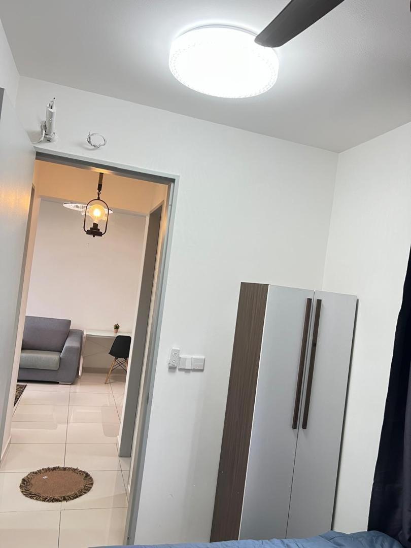 Pangsapuri Cozy Kenwingston Platz Kl 2-5 Pax2br&2br Pakinnetf 4305a *