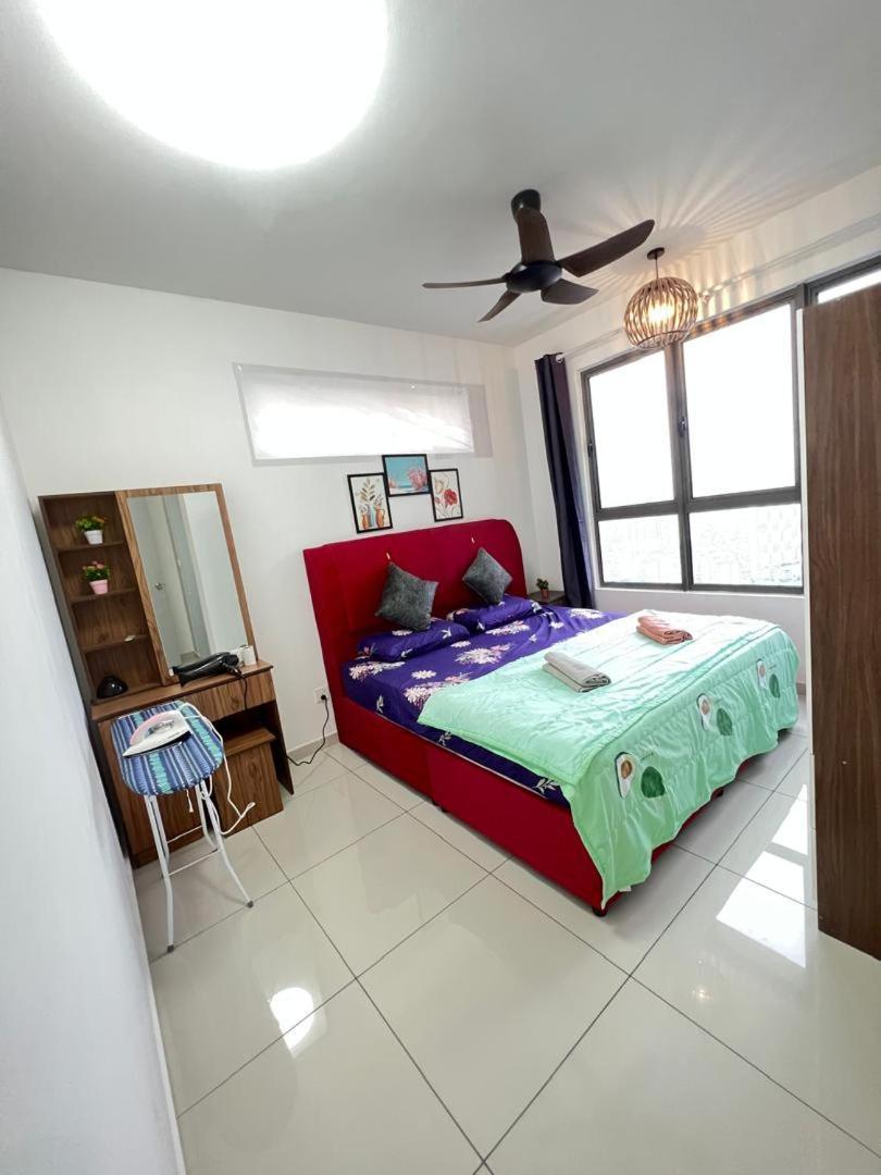 Pangsapuri Cozy Kenwingston Platz Kl 2-5 Pax2br&2br Pakinnetf 4305a Kuala Lumpur
