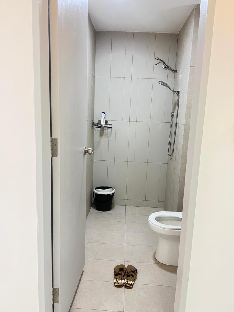 Cozy Kenwingston Platz Kl 2-5 Pax2br&2br Pakinnetf 4305a Kuala Lumpur