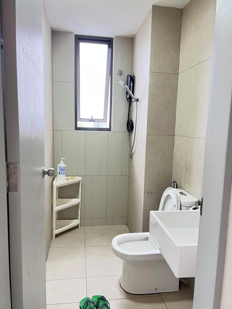 Cozy Kenwingston Platz Kl 2-5 Pax2br&2br Pakinnetf 4305a *